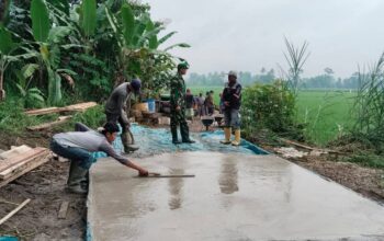 Pembangunan Rabat Beton TMMD ke-127 Kodim 0421/LS Permudah Akses Sekolah dan Distribusi Hasil Pertanian Warga